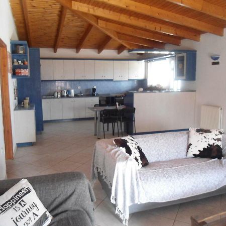 Sunny Apartment 15 Min From Airport And Sea Artemida  Exterior foto