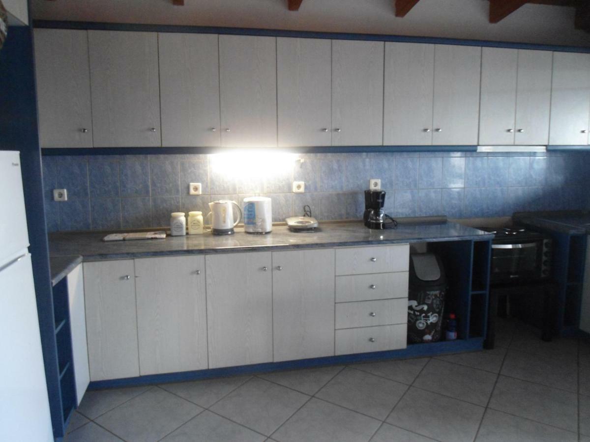 Sunny Apartment 15 Min From Airport And Sea Artemida  Exterior foto